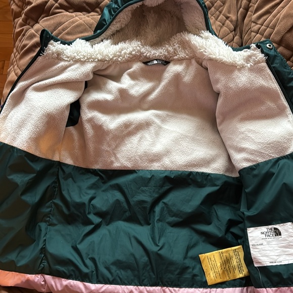 North Face coat size 5T - Picture 3 of 6